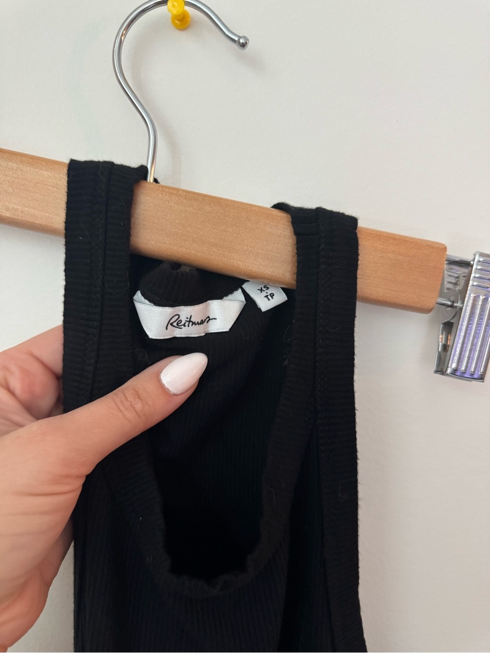 Black Ribbed Racerback Tank Top - Reitmans - Picture 2 of 2
